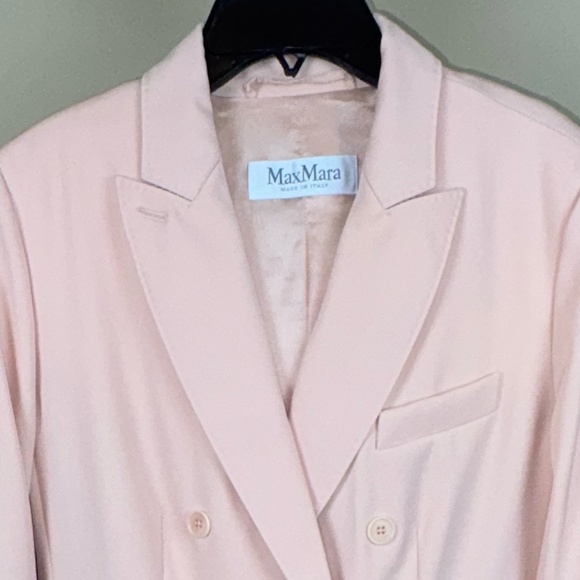 MaxMara Peach Double Breasted Button Front Virgin Wool Blazer Jacket; Size 10 - Picture 2 of 15